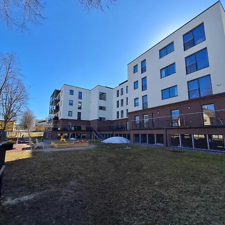 Aptartment At Newer Building